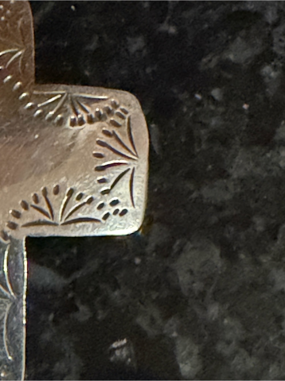 LARGE STERLING SOUTHWESTERN STYLE CROSS PENDANT - Picture 6 of 8